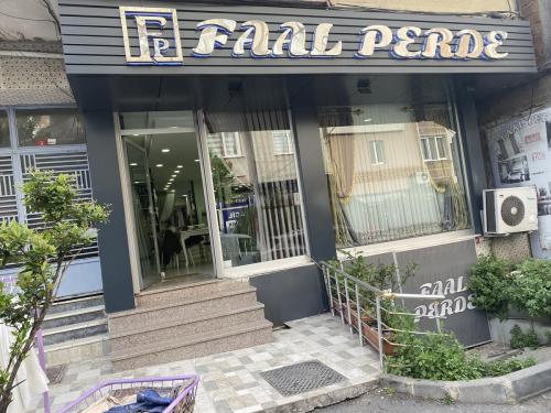 faal-perde-on-kapi